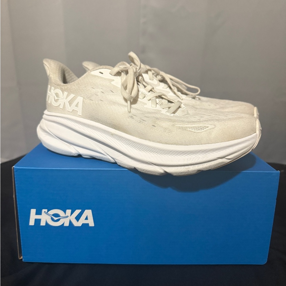 Hoka One One Clifton 9 Wide in White